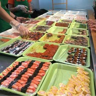 เมนูของร้าน อรทัย ซูชิวังหลัง ตรงข้าม ตลาดพรานนก