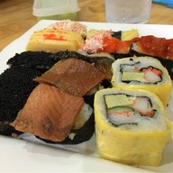 เมนูของร้าน อรทัย ซูชิวังหลัง ตรงข้าม ตลาดพรานนก