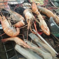 ตังค์เต็ม กุ้งย่าง ติวานนท์