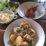 เล่นเส้นขนมจีนเส้นสด