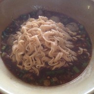 ก๋วยเตี๋ยวเรืออยุธยาอร่อยไม่ต้องปรุง ปลวกแดง