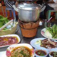 เมนูของร้าน ลุงอุบล (แซ่บอีสาน)