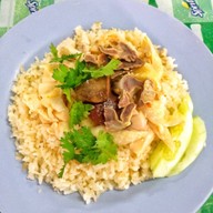 ข้าวมันไก่ไหหลำ ( โกอ่าง )
