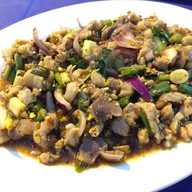 ลาบเป็ดยโส ถ.เจริญราษฎร์