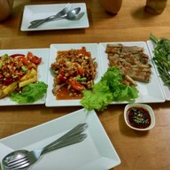 เมนูของร้าน ต้นหอม ผักชี