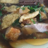ก๋วยจั๊บเจ๊อุ้ม
