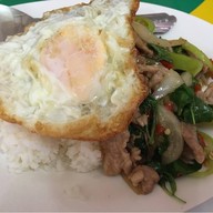 ราชาหมูตุ๋น