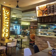 หน้าร้าน Collin's Shaw Plaza