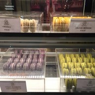 Dhara Dhevi Macaron  ท่าอากาศยานสุวรรณภูมิ