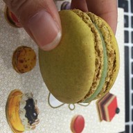 Dhara Dhevi Macaron  ท่าอากาศยานสุวรรณภูมิ