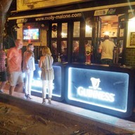 หน้าร้าน Molly Malone's Irish Pub