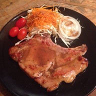 Keeky Bar ( Jazz Bar On Street )