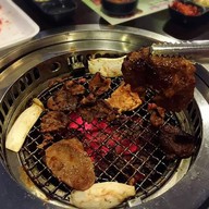 เมนูของร้าน KU Beef เคยูบีฟเนื้อโคขุนกำแพงแสน