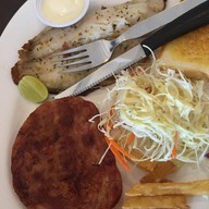 ไก่ย่างข้าวกล่อง ตลาดแบริ่งติดไก่5ดาว