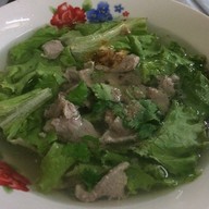 เมนูของร้าน ก๋วยเตี๋ยวคั่วเป็ดอร่อยริมทาง คลองถม