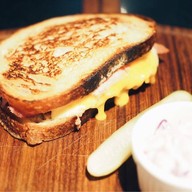 เมนูของร้าน DEAN & DELUCA มหานคร คิ้วบ์