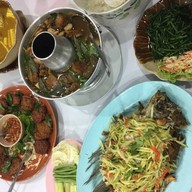 บ้านตาตุก