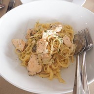 เมนูของร้าน Peppina Sriracha