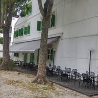 หน้าร้าน Symmetry