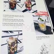 เมนู Greyhound Café มาร์เก็ตเพลส นางลิ้นจี่