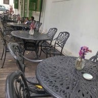 หน้าร้าน Symmetry