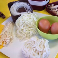 เมนูของร้าน เฝอ'54 (เฝอหม้อไฟเจ้าแรกในไทย) โชคชัย 4