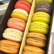 Dhara Dhevi Macaron สยามพารากอน