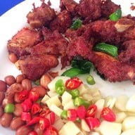 เมนูของร้าน ริมน้ำหนองบัว