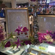 บรรยากาศ Dhara Dhevi Macaron เซนทรัล ศาลายา