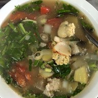 สวนอาหารเขื่อนแม่สรวย