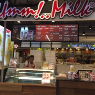 หน้าร้าน Umm milk ฟิวเจอร์พาร์ค รังสิต