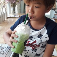 ร้านบ้านหัวเราะ