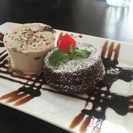 เมนูของร้าน dheva river house