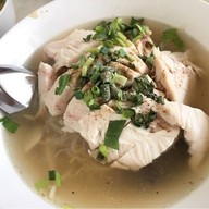 เมนูของร้าน หลักเมือง ข้าวมันไก่ ปราจีน