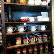บรรยากาศ Starbucks Rinku Outlet