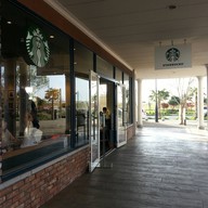 หน้าร้าน Starbucks Rinku Outlet