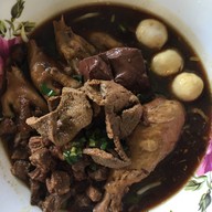 ก๋วยเตี๋ยวจัดหนัก