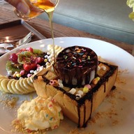 8ttc Cafe