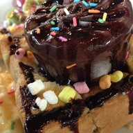 8ttc Cafe