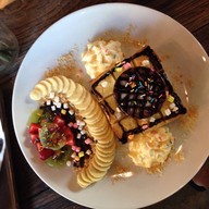 8ttc Cafe