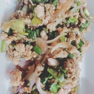 อิ่มปลา