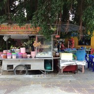 เดือนร่มไทร ไก่มะระ ปากเกร็ด