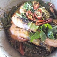 ชายเลซีฟู้ด