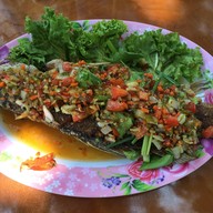เมนูของร้าน เต็มดวงซีฟู้ด หาดบานชื่น