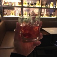 Bélon Oyster & Raw Bar Seen Space