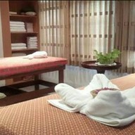 บ้านการะเกดนวดแผนไทยและสปา