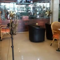 บรรยากาศ เชฟเบเกอรี่ หอนาฬิกา