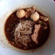 เมนูของร้าน ก๋วยเตี๋ยวเรือบางกร่างลุงต๋อย