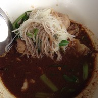 เมนูของร้าน ก๋วยเตี๋ยวเรือบางกร่างลุงต๋อย