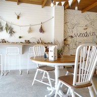 Woodvin Cafe'
